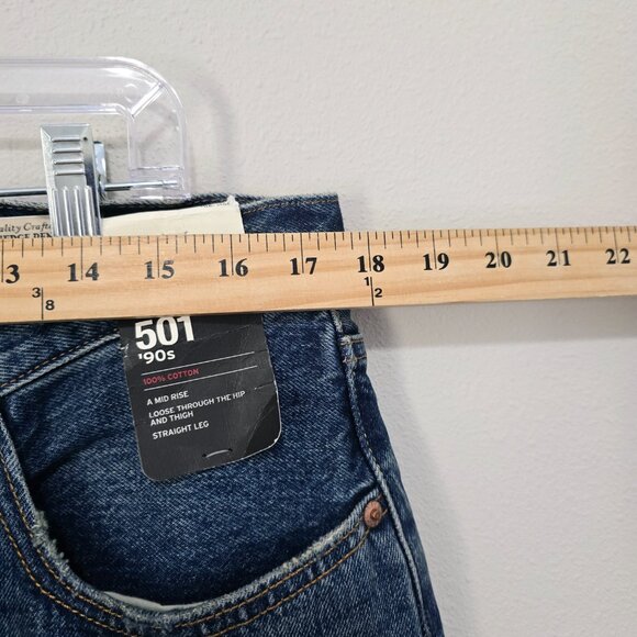 NWT Levi's 501 90s Selvedge Straight Jeans Womens 34x30 Blue - Picture 7 of 10